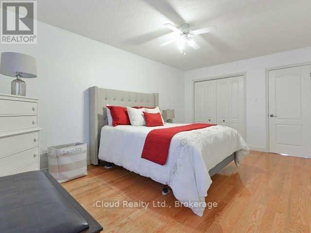 292 Hillside Drive, Mississauga, Ontario  L5M 1G5 - Photo 11 - W12546194