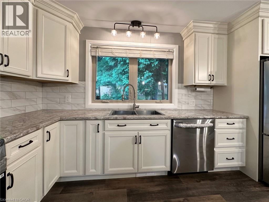 12 Sunset Drive, Simcoe, Ontario N3Y 3G3 - Photo 5 - 40764770