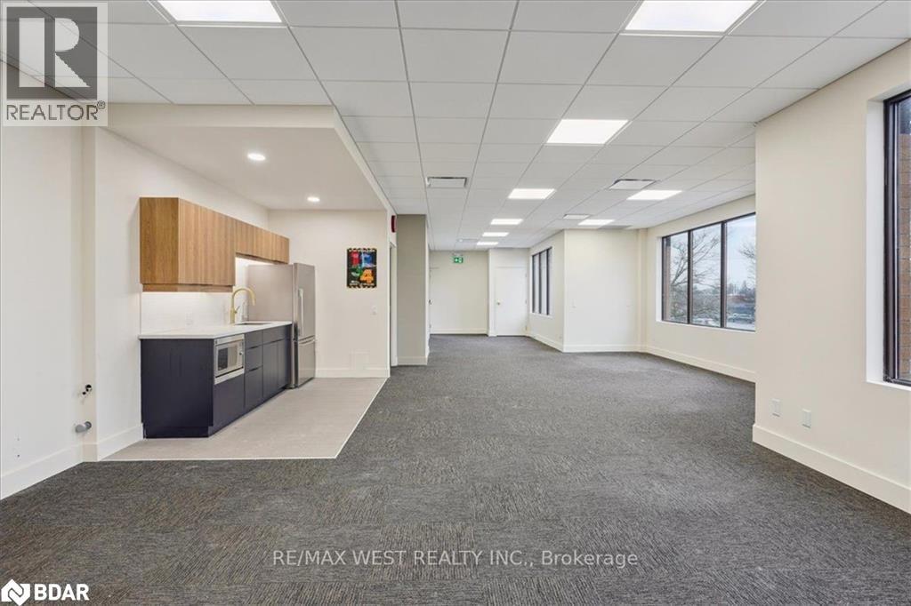 155 Frobisher Drive Unit# J202, Waterloo, Ontario N2V 2E1 - Photo 5 - 40788421