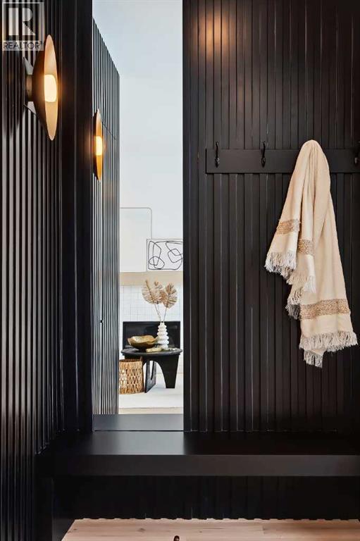 215 25 Avenue Nw, Calgary, Alberta  T2M 2A6 - Photo 3 - A2198942