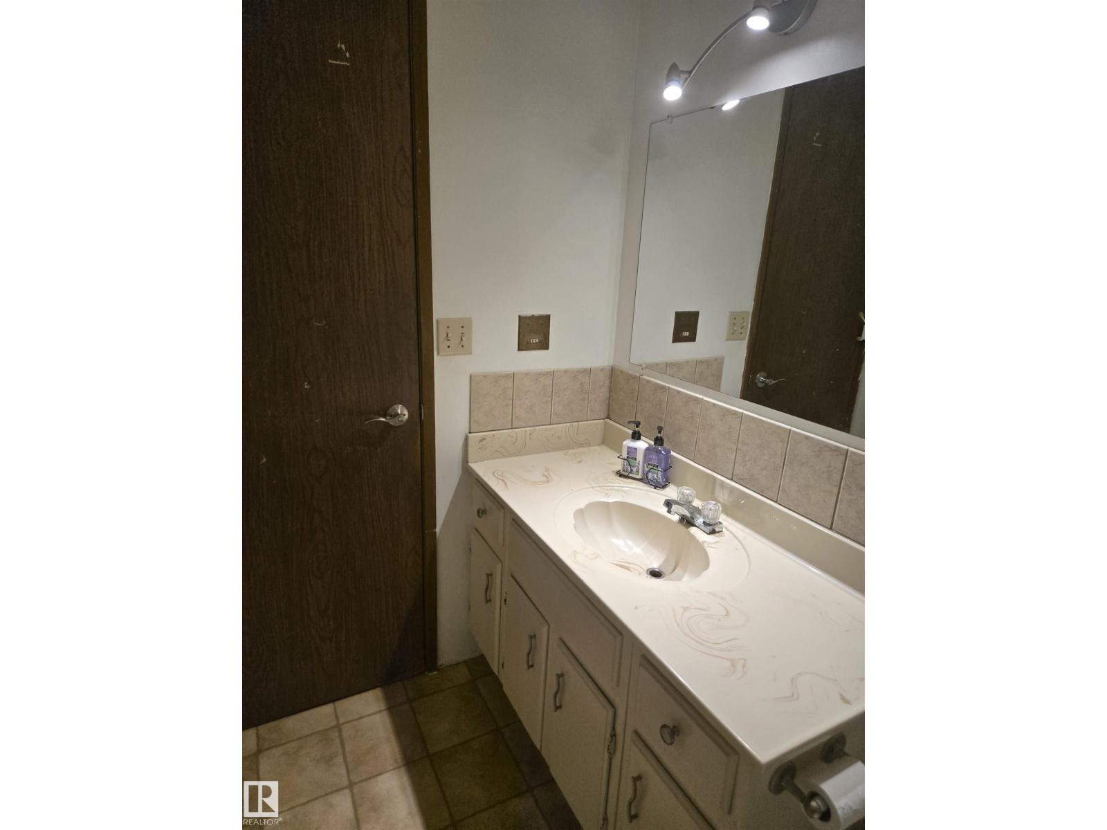 3043 142av Nw, Edmonton, Alberta  T5Y 1J1 - Photo 7 - E4465393