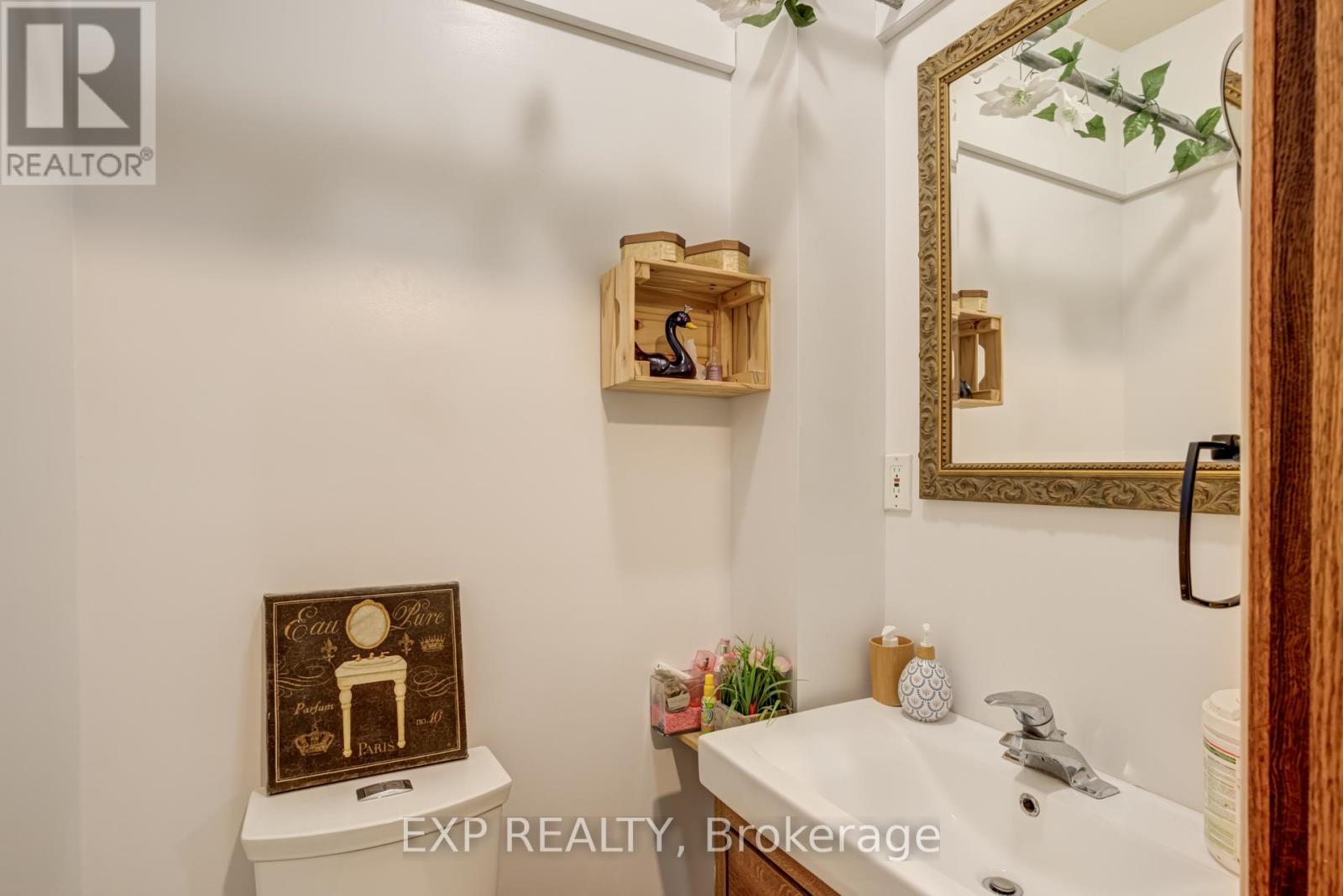 Main & 2nd - 211 Lauder Avenue, Toronto, Ontario  M6E 3H5 - Photo 10 - C12546216