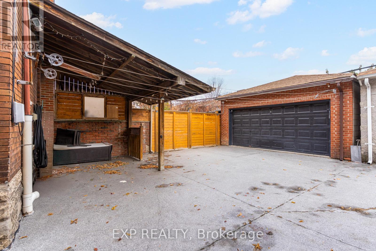 Main & 2nd - 211 Lauder Avenue, Toronto, Ontario  M6E 3H5 - Photo 20 - C12546216