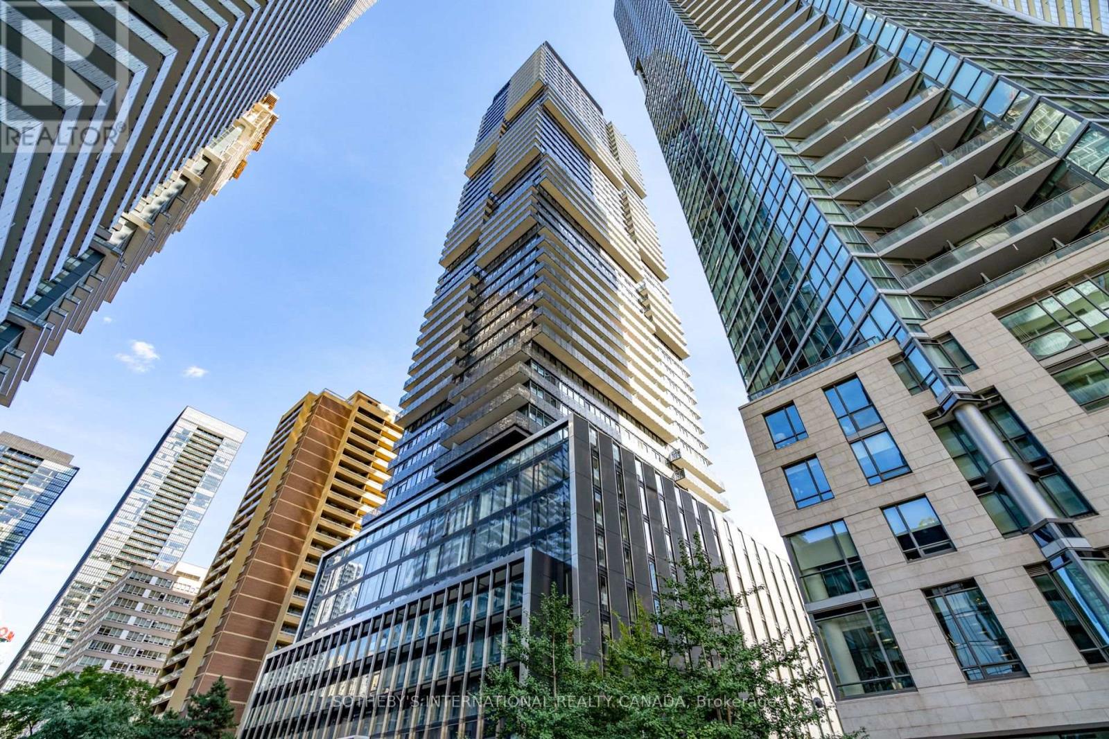 2710 - 55 Charles Street E, Toronto, Ontario  M4Y 0J1 - Photo 2 - C12546262