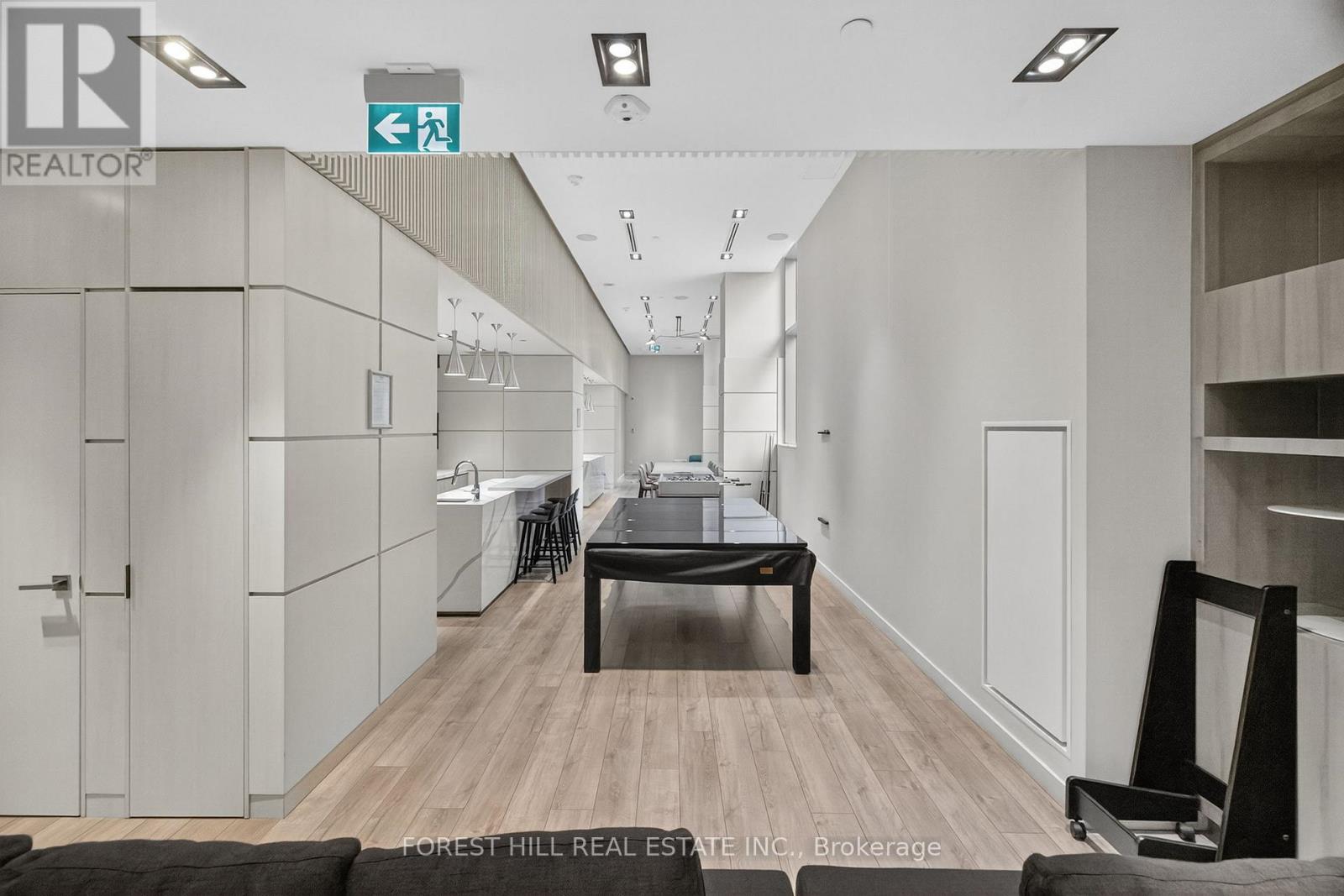 912 - 223 St Clair Avenue W, Toronto, Ontario  M4V 0A5 - Photo 24 - C12546284