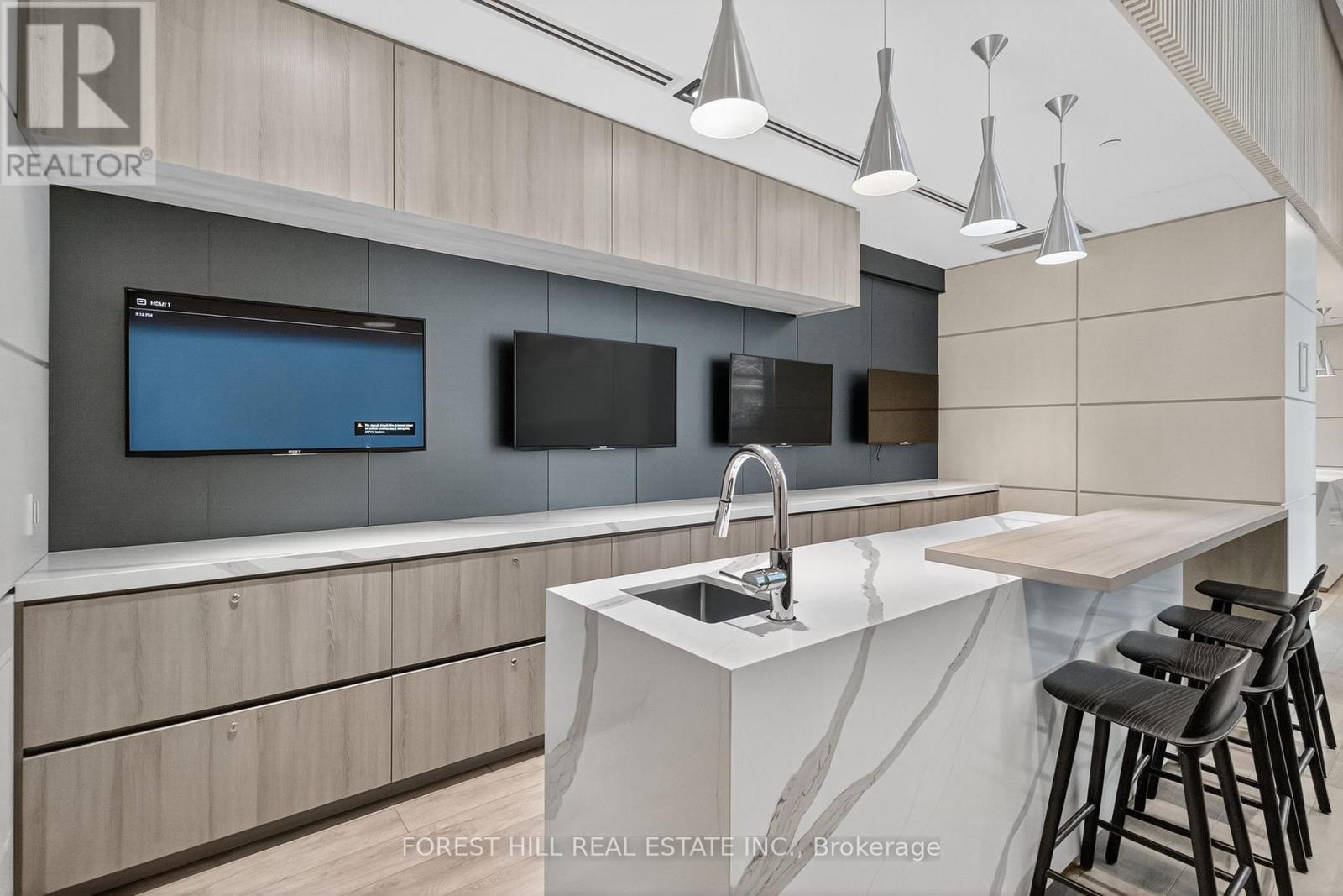 912 - 223 St Clair Avenue W, Toronto, Ontario  M4V 0A5 - Photo 26 - C12546284