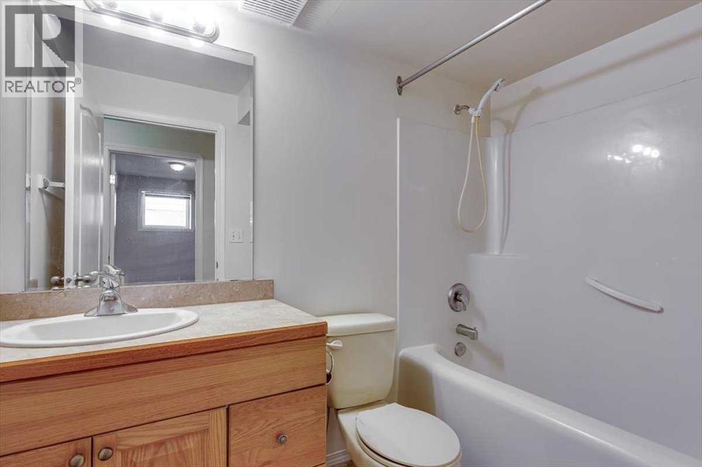 5302 42 Avenue, Red Deer, Alberta  T4N 3A4 - Photo 38 - A2269661