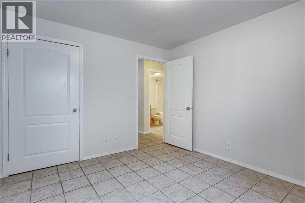 5302 42 Avenue, Red Deer, Alberta  T4N 3A4 - Photo 36 - A2269661