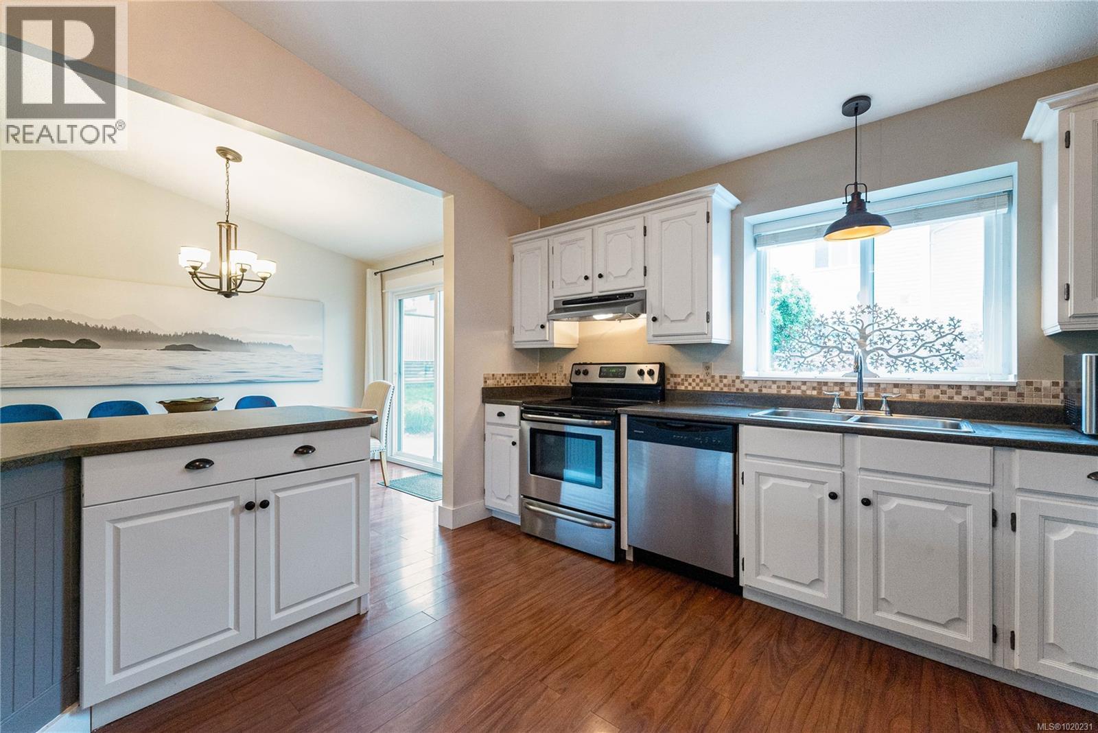 6255 Blueback Rd, Nanaimo, British Columbia V9V 1A9 - Photo 11 - 1020231