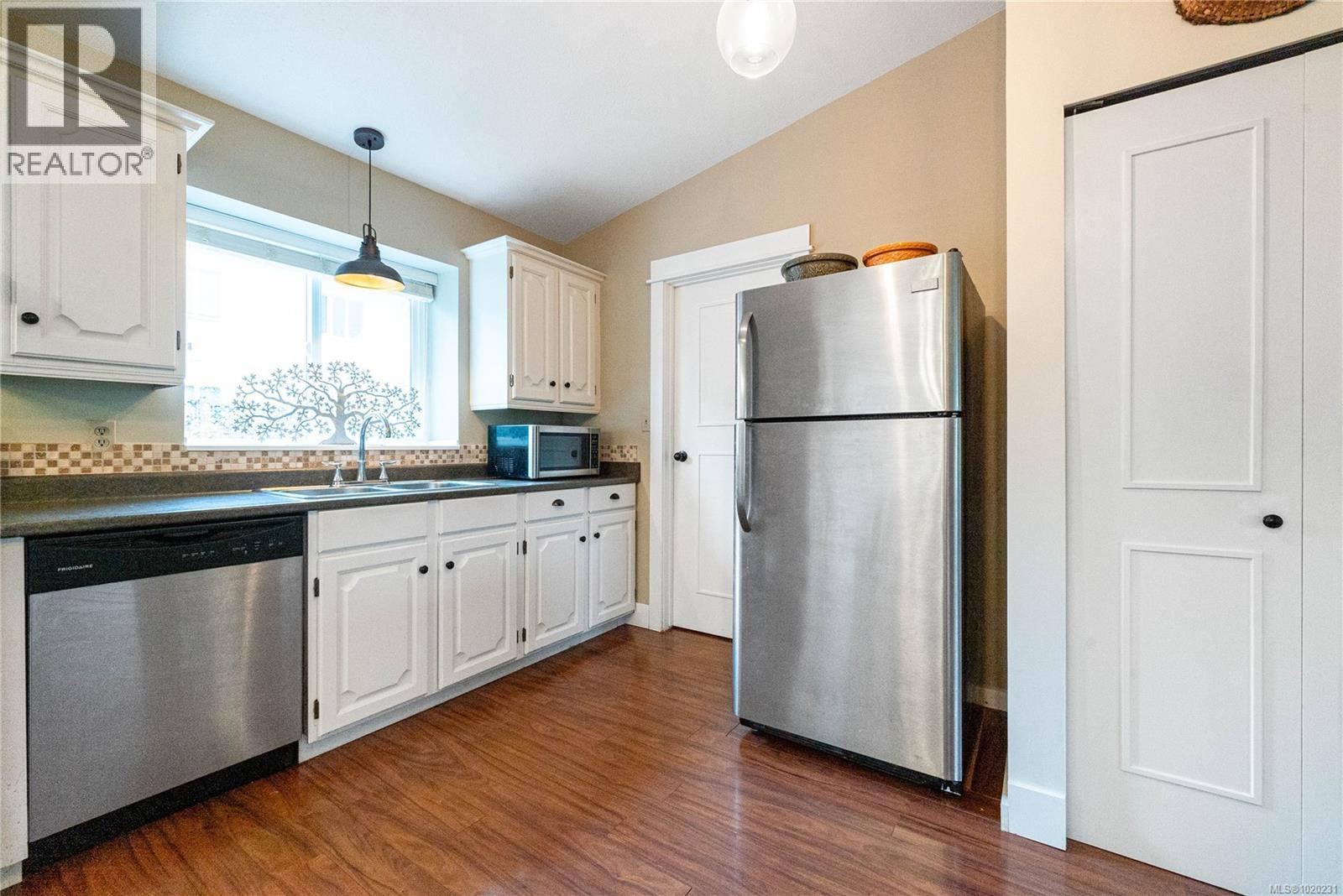 6255 Blueback Rd, Nanaimo, British Columbia V9V 1A9 - Photo 15 - 1020231