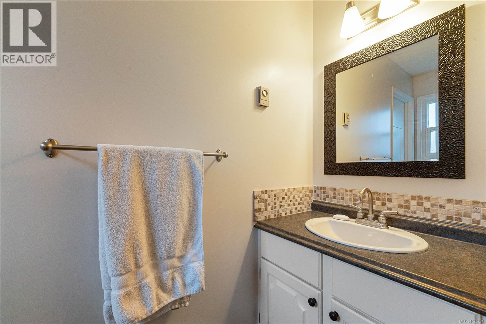 6255 Blueback Rd, Nanaimo, British Columbia V9V 1A9 - Photo 23 - 1020231