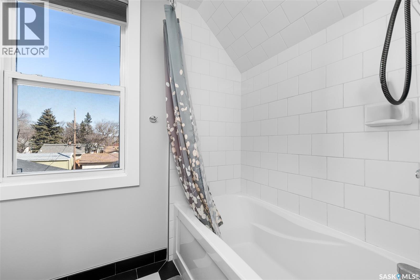 1129 3rd Avenue Ne, Moose Jaw, Saskatchewan  S6H 1E9 - Photo 30 - SK024065