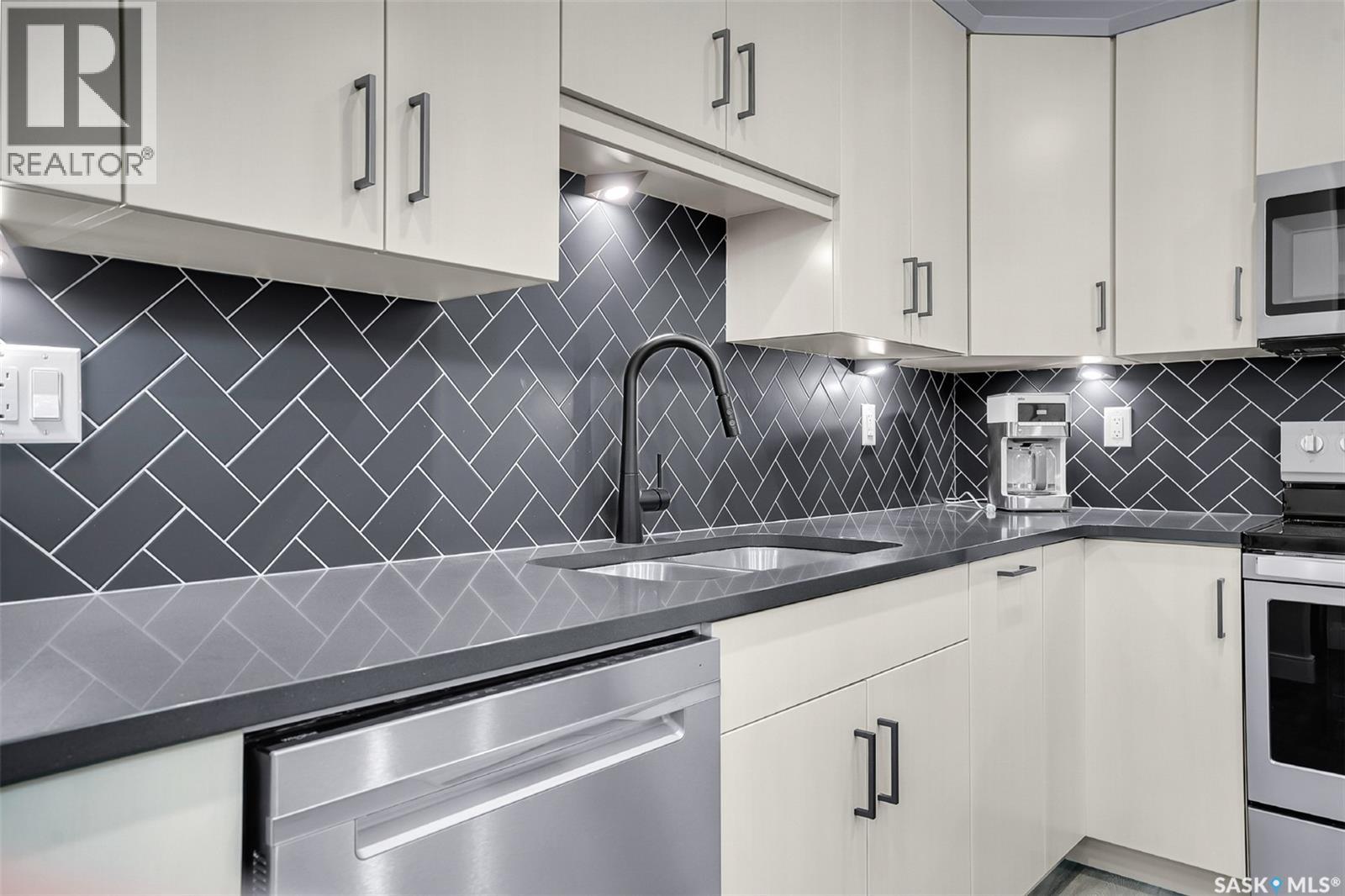 212 105 Willis Crescent, Saskatoon, Saskatchewan  S7T 0Z3 - Photo 12 - SK024049