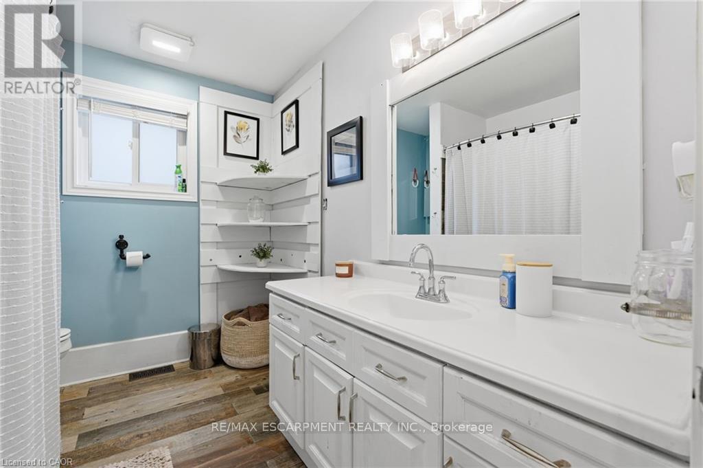 29 Strong Court, Brantford, Ontario  N3R 7Y4 - Photo 19 - X12546174