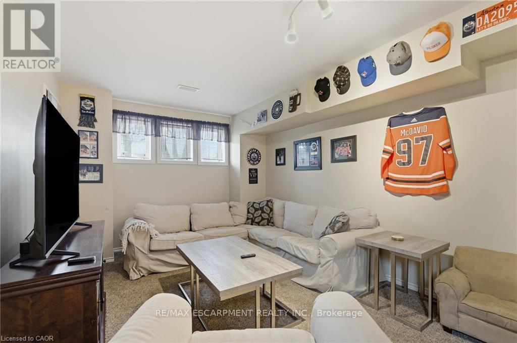 29 Strong Court, Brantford, Ontario  N3R 7Y4 - Photo 35 - X12546174