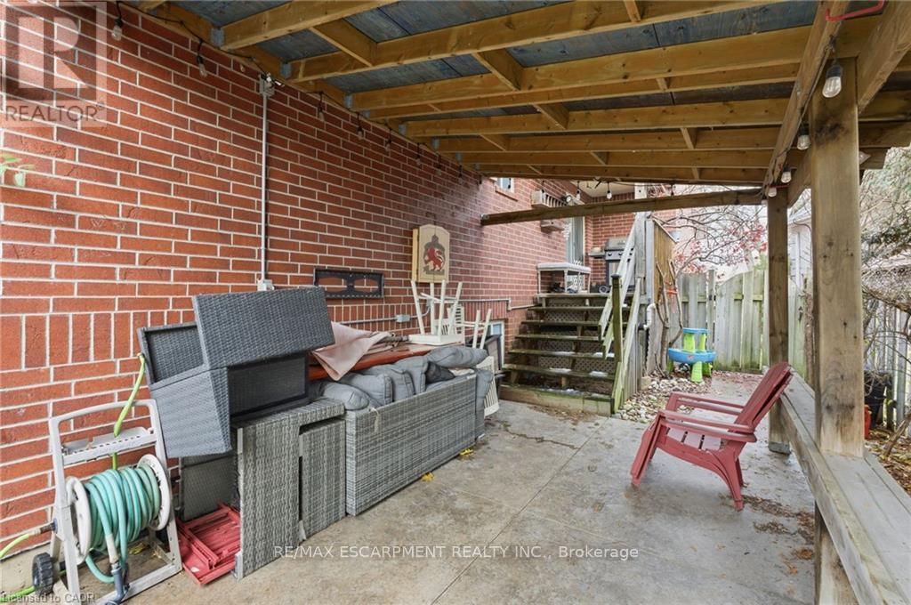 29 Strong Court, Brantford, Ontario  N3R 7Y4 - Photo 48 - X12546174