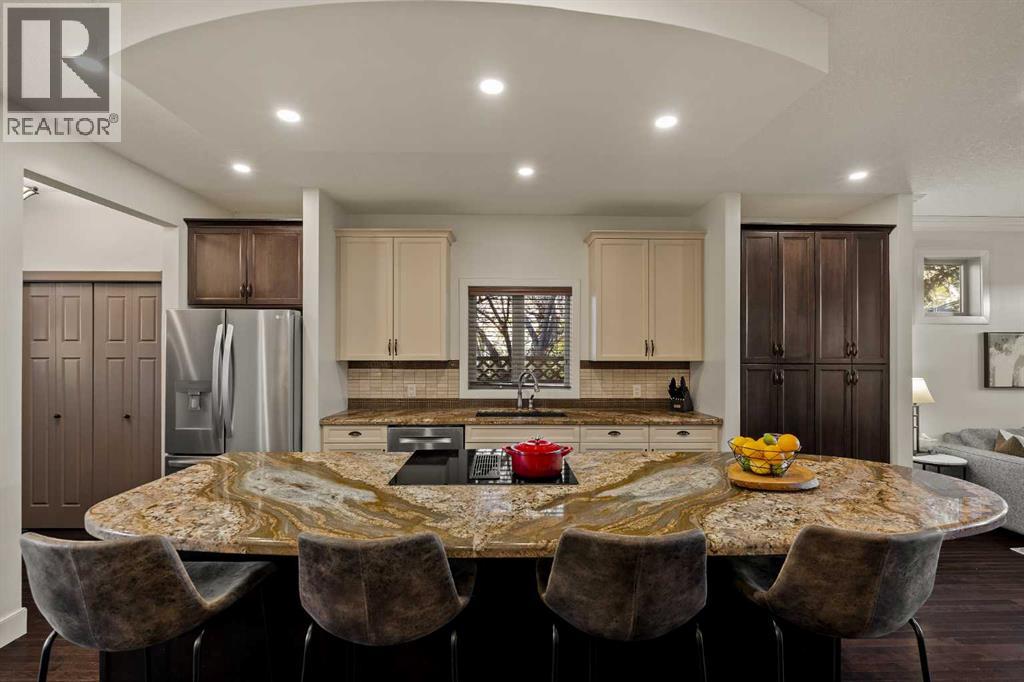 2410 26 Street Sw, Calgary, Alberta  T3E 2A7 - Photo 9 - A2264948