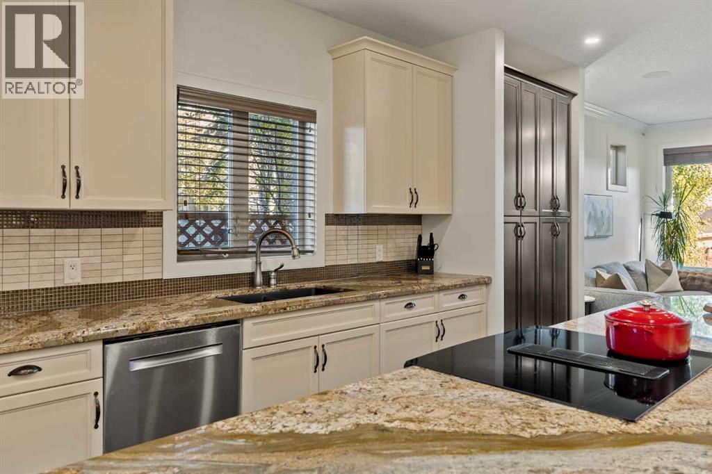 2410 26 Street Sw, Calgary, Alberta  T3E 2A7 - Photo 10 - A2264948