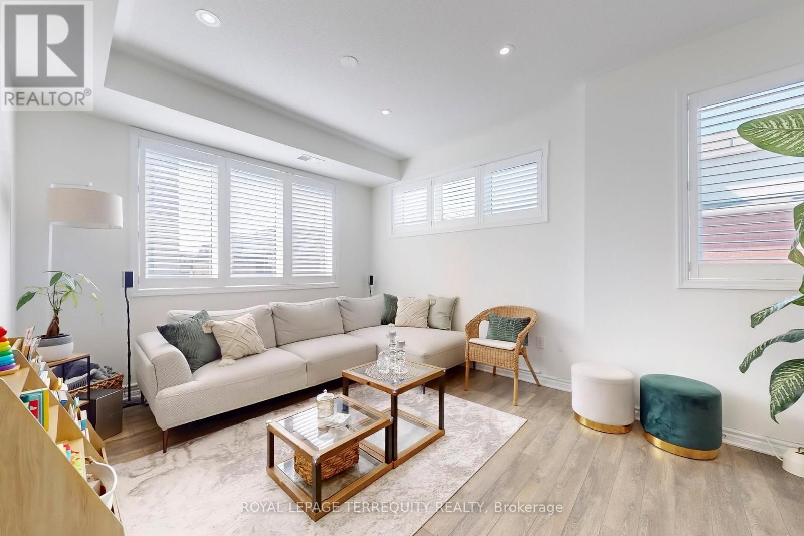 608 - 1148 Dragonfly Avenue, Pickering, Ontario  L1X 0H5 - Photo 5 - E12546428