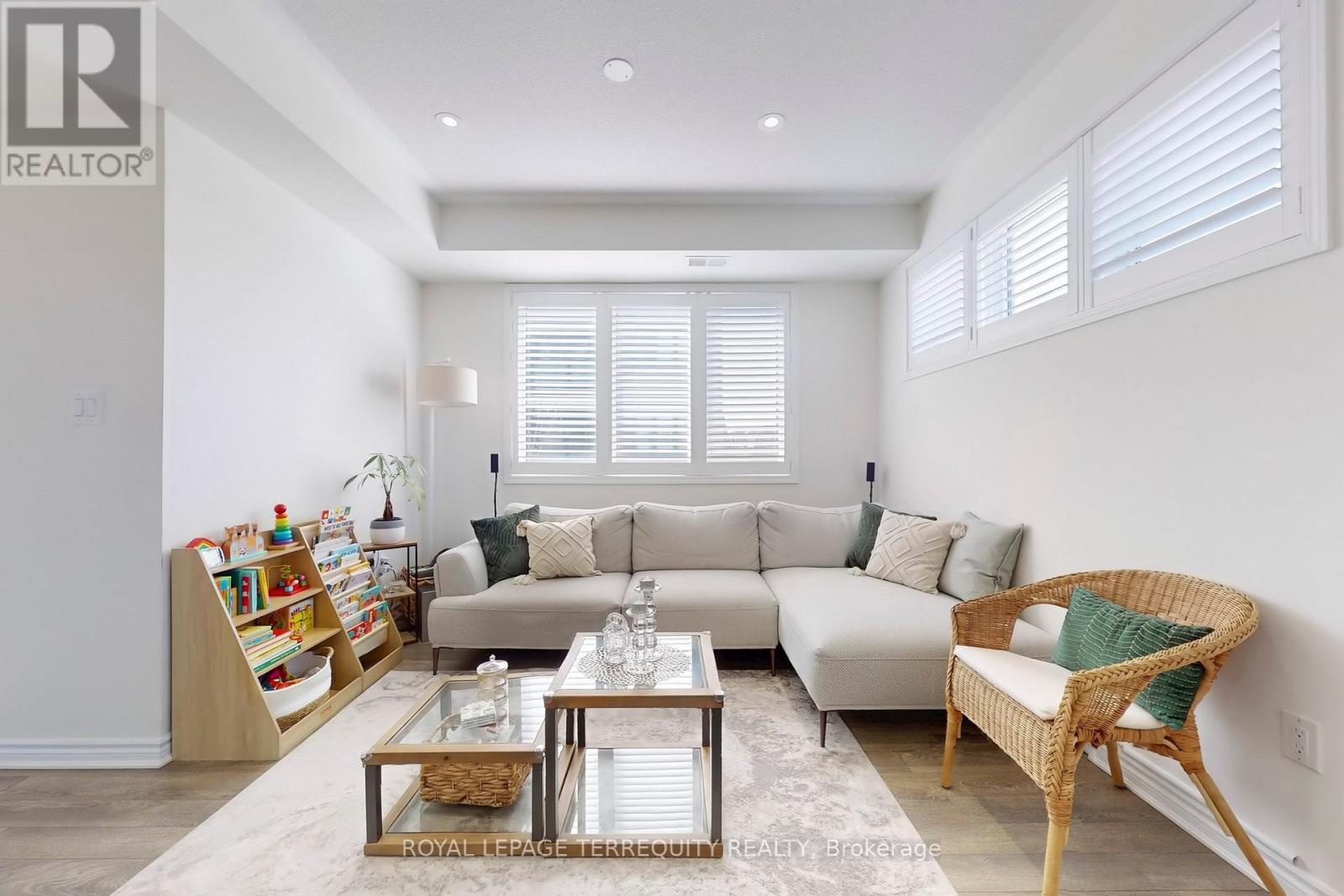 608 - 1148 Dragonfly Avenue, Pickering, Ontario  L1X 0H5 - Photo 6 - E12546428