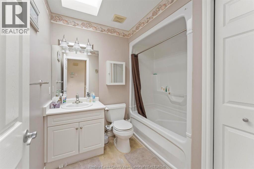 853 Southwood Drive, Lakeshore, Ontario N0R 1A0 - Photo 10 - 25028871