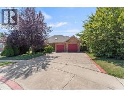 853 SOUTHWOOD DRIVE, Lakeshore, Ontario