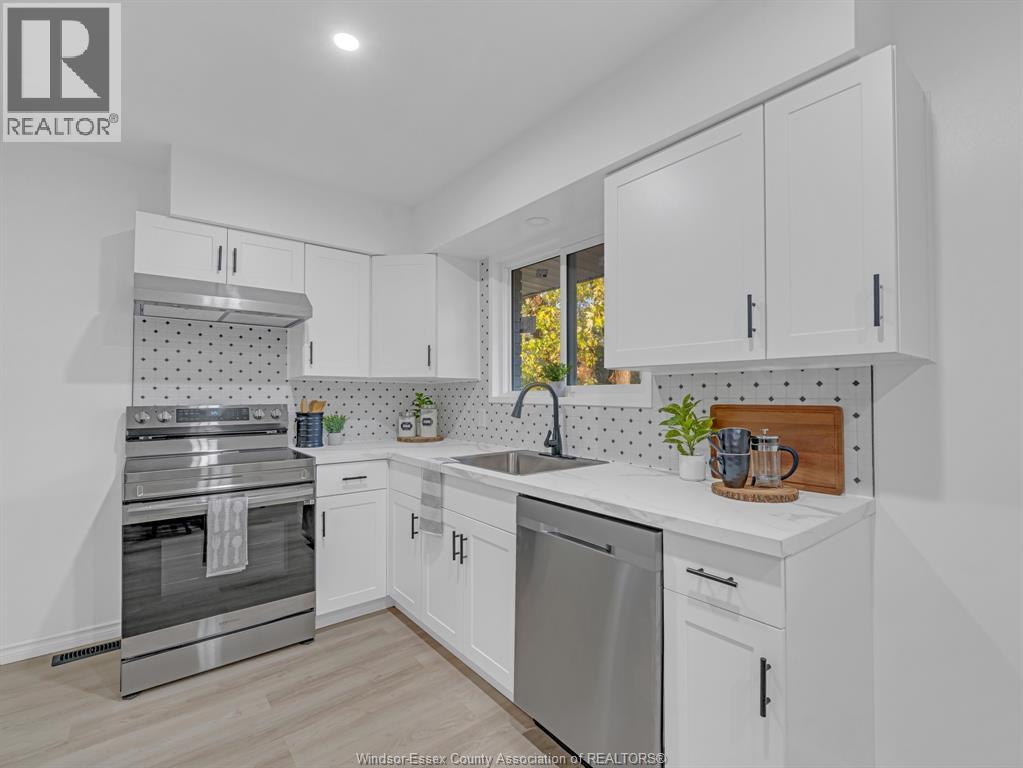 184 Ellis Street, Chatham, Ontario N7L 2M1 - Photo 9 - 25028840