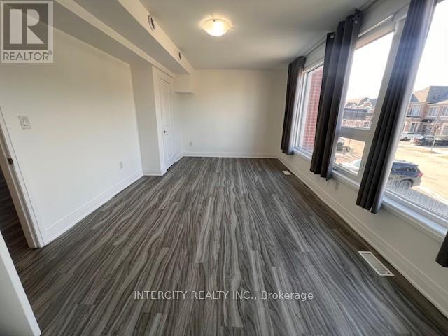 Lower - 81 Vedette Way, Vaughan, Ontario  L4H 4K3 - Photo 8 - N12546224