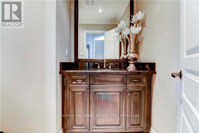 6 Camden Drive, Vaughan, Ontario  L4K 5S6 - Photo 10 - N12546288