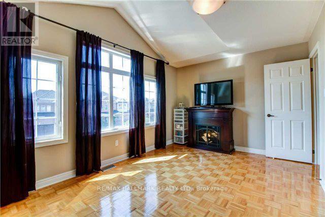 6 Camden Drive, Vaughan, Ontario  L4K 5S6 - Photo 12 - N12546288