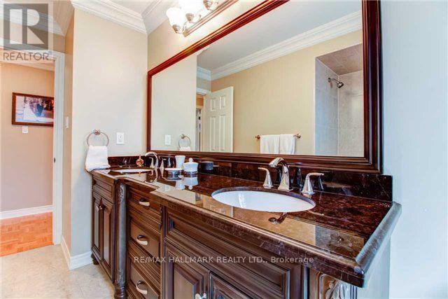 6 Camden Drive, Vaughan, Ontario  L4K 5S6 - Photo 15 - N12546288