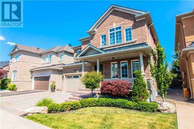 6 Camden Drive, Vaughan, Ontario  L4K 5S6 - Photo 2 - N12546288