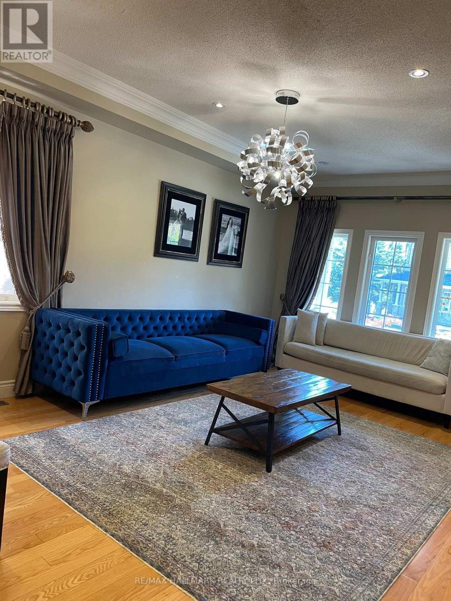 6 Camden Drive, Vaughan, Ontario  L4K 5S6 - Photo 4 - N12546288