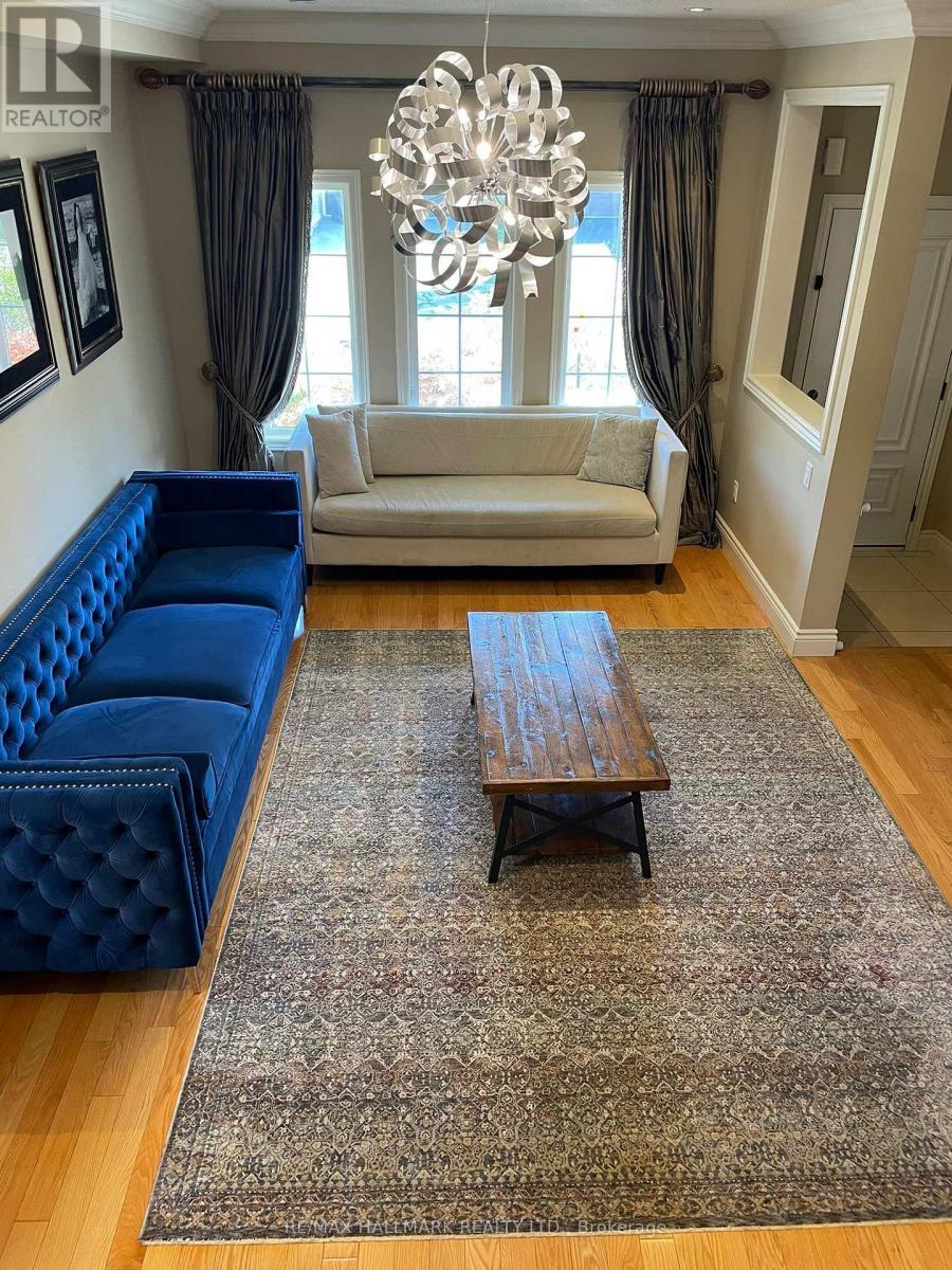 6 Camden Drive, Vaughan, Ontario  L4K 5S6 - Photo 5 - N12546288