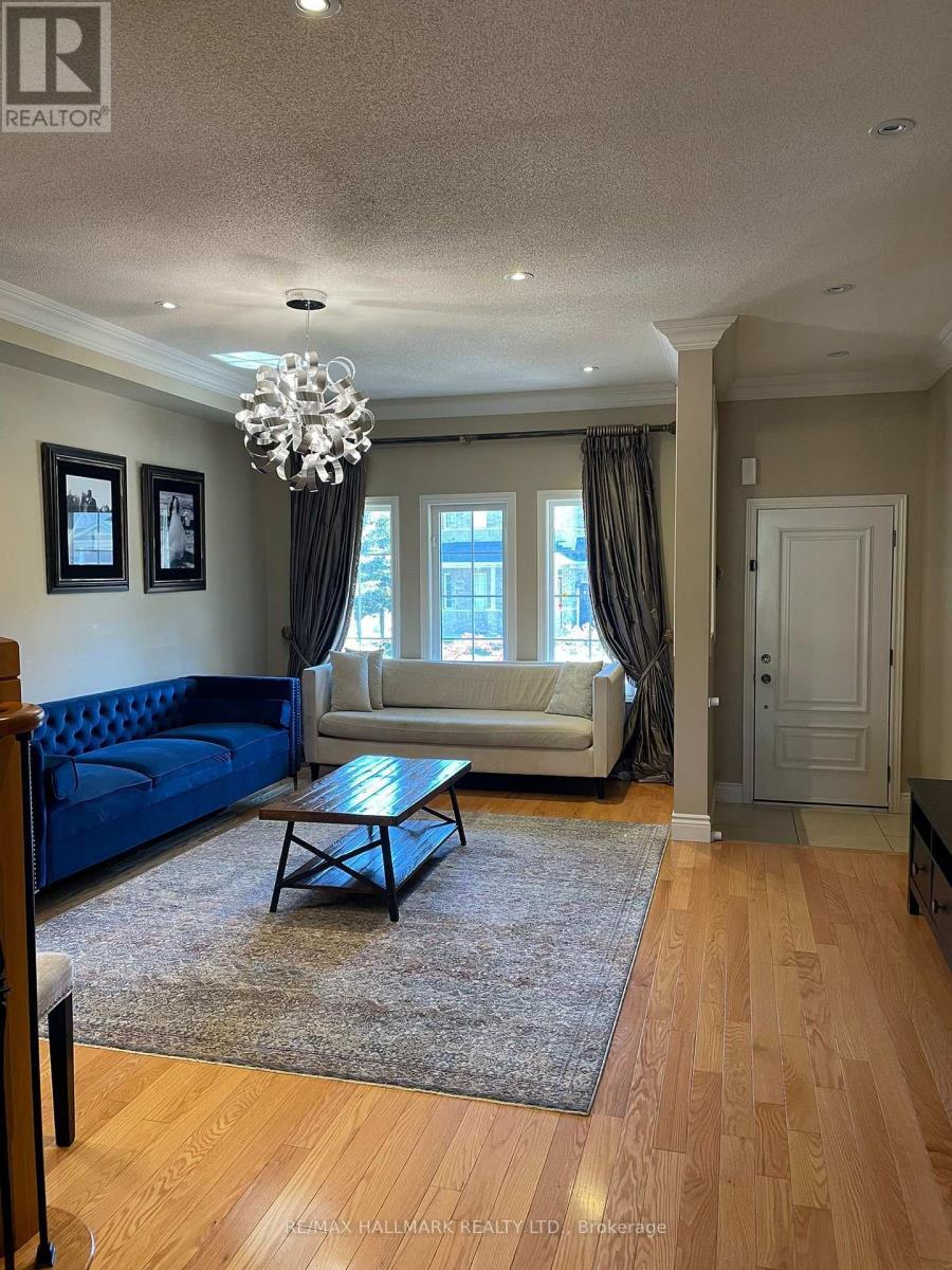 6 Camden Drive, Vaughan, Ontario  L4K 5S6 - Photo 6 - N12546288