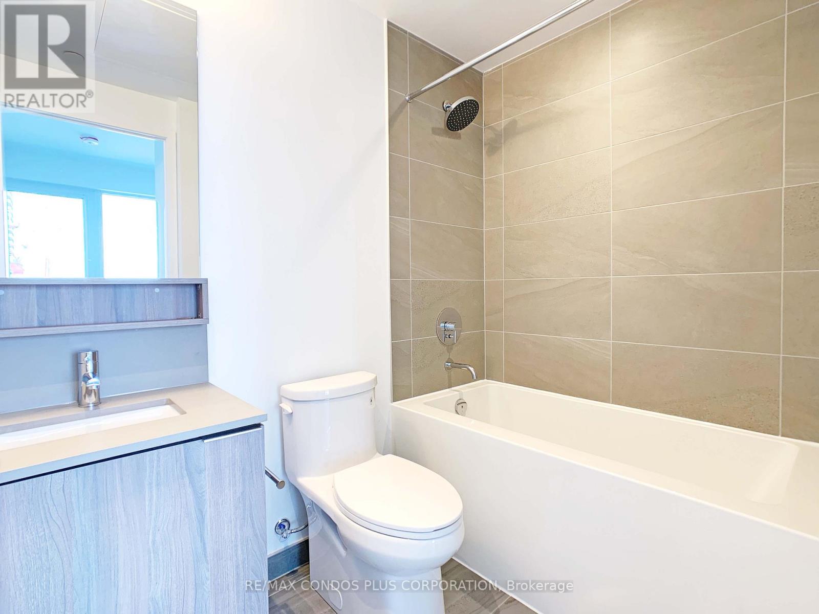 1003 - 950 Portage Parkway, Vaughan, Ontario  L4K 0J7 - Photo 12 - N12546326