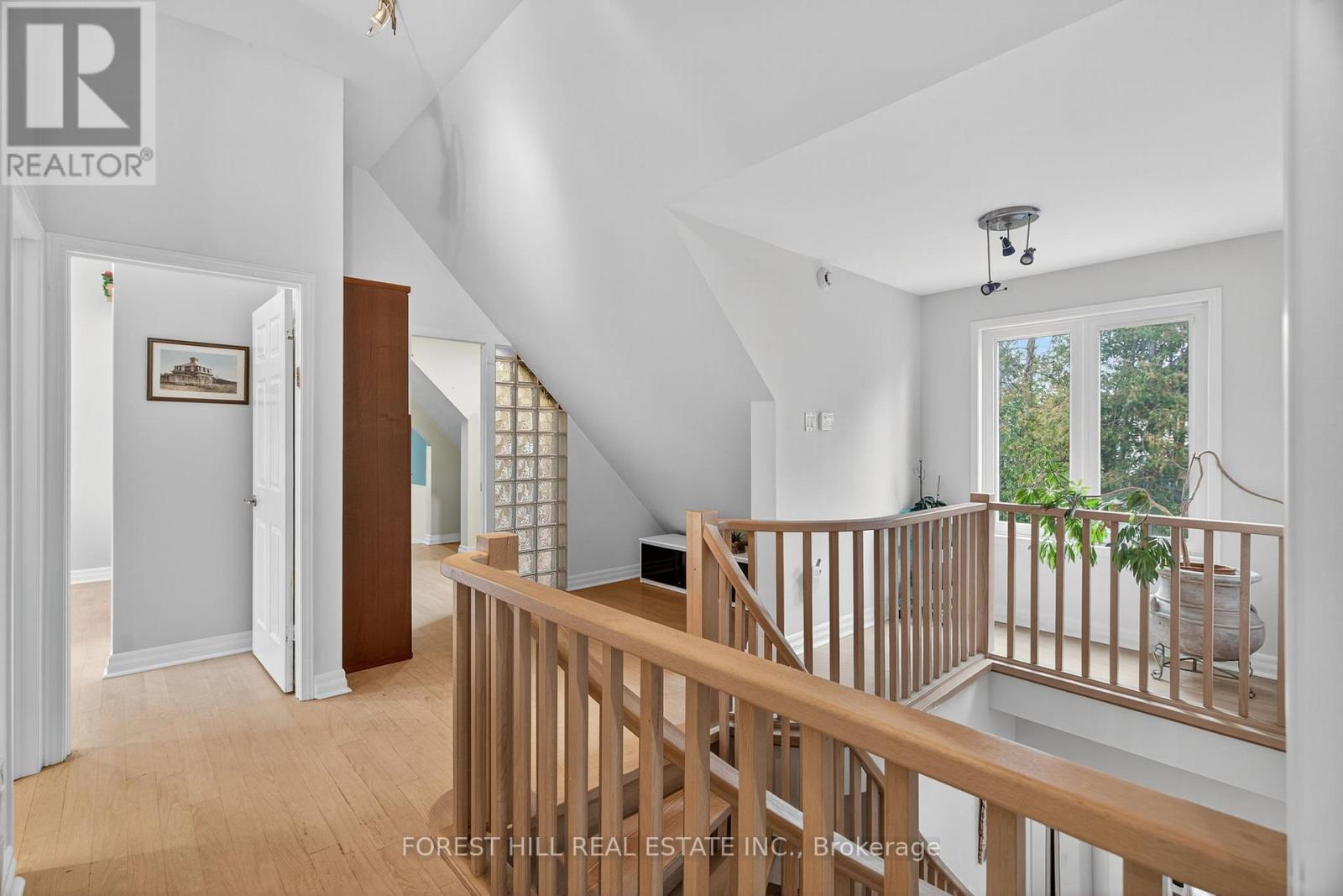 72 Walmer Road, Richmond Hill, Ontario  L4C 3X1 - Photo 15 - N12546418