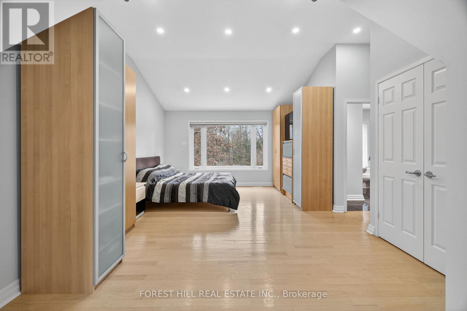 72 Walmer Road, Richmond Hill, Ontario  L4C 3X1 - Photo 21 - N12546418