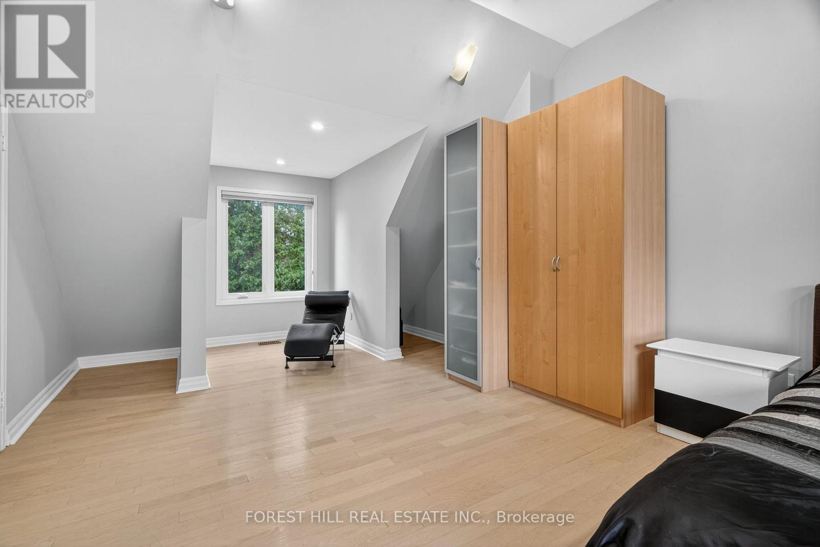 72 Walmer Road, Richmond Hill, Ontario  L4C 3X1 - Photo 22 - N12546418