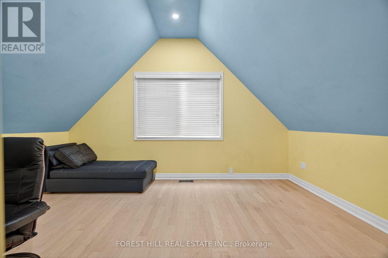 72 Walmer Road, Richmond Hill, Ontario  L4C 3X1 - Photo 28 - N12546418