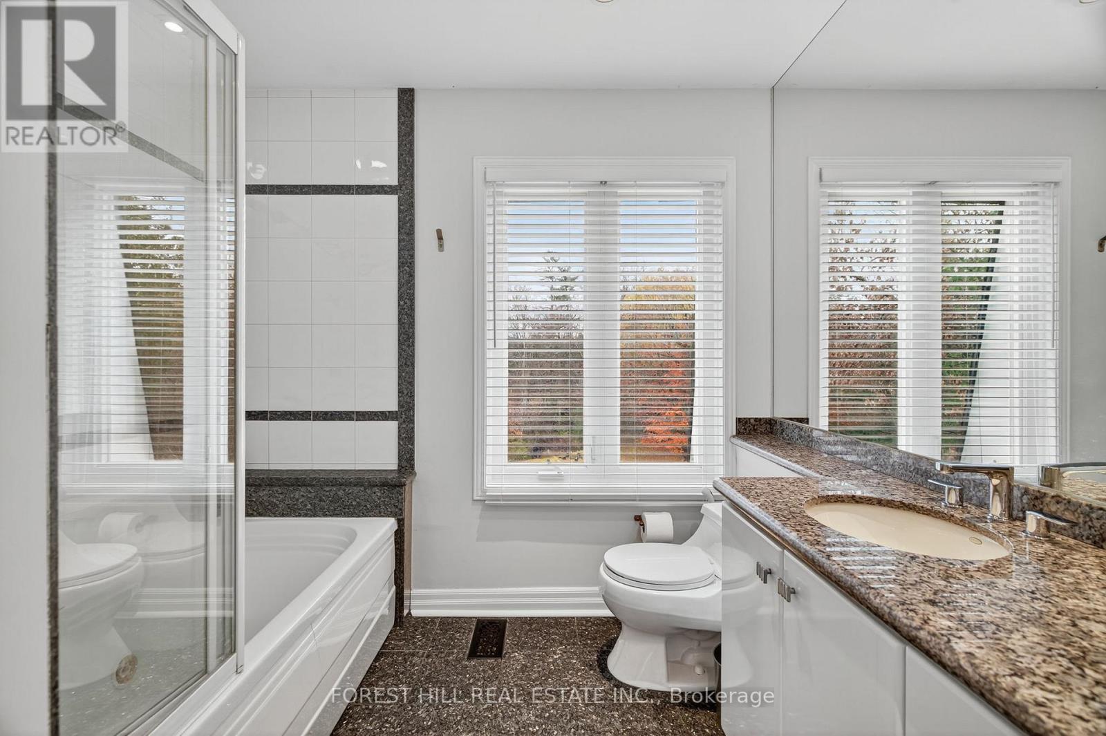 72 Walmer Road, Richmond Hill, Ontario  L4C 3X1 - Photo 33 - N12546418