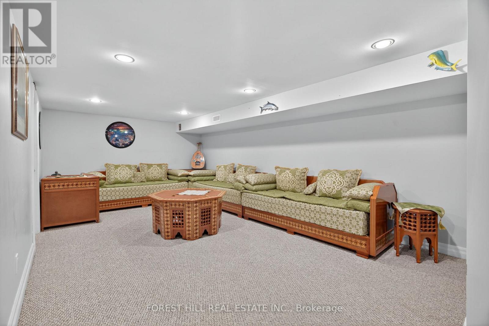 72 Walmer Road, Richmond Hill, Ontario  L4C 3X1 - Photo 36 - N12546418