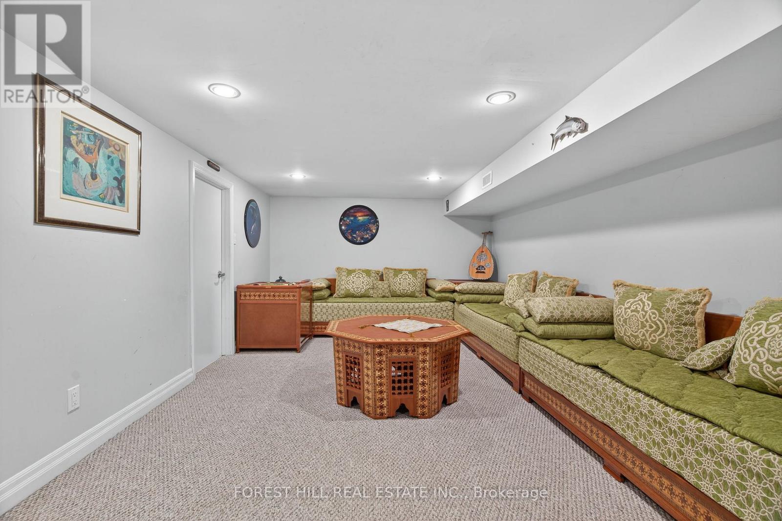 72 Walmer Road, Richmond Hill, Ontario  L4C 3X1 - Photo 37 - N12546418