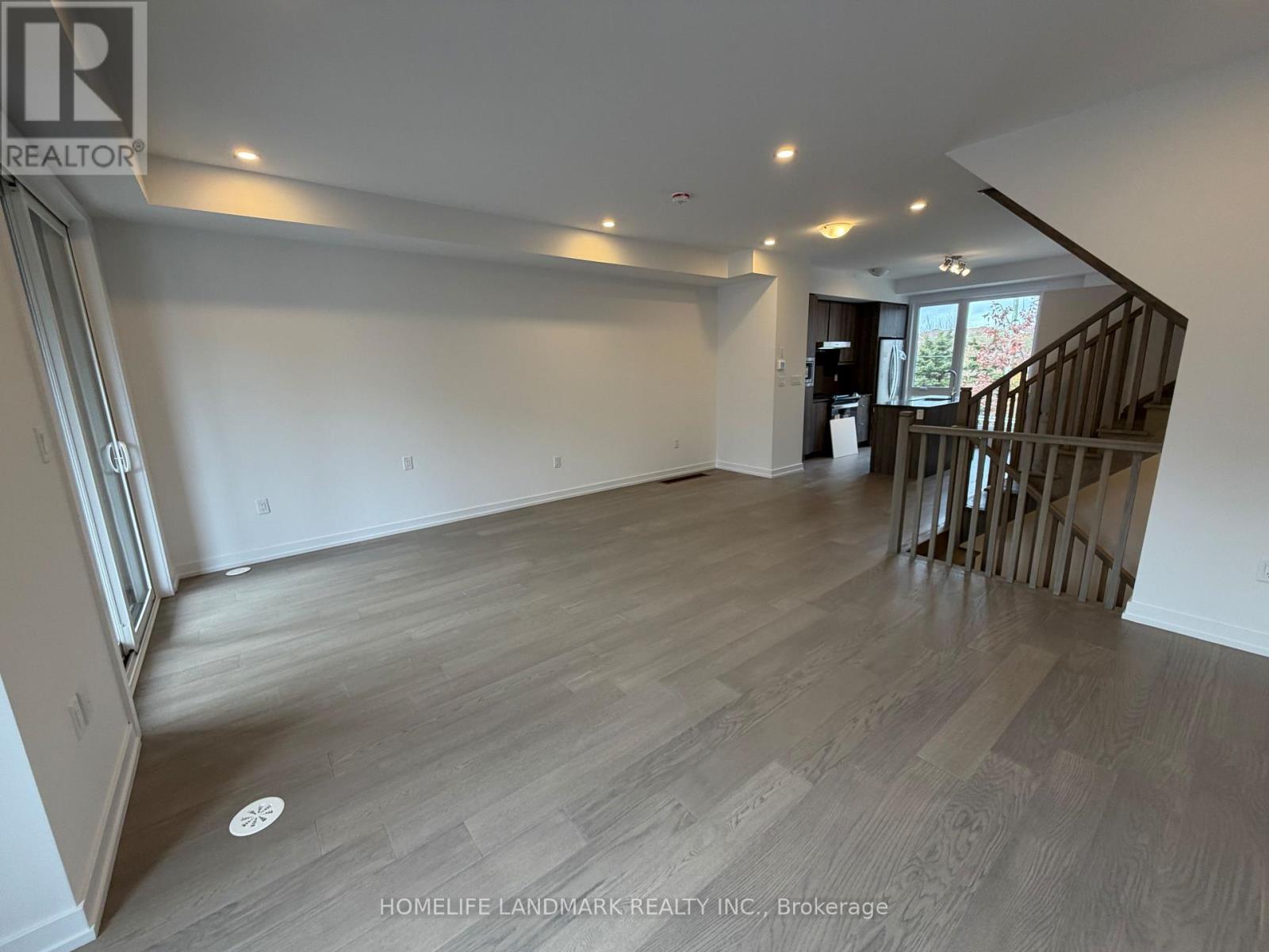 57 Jefferson Side Road, Richmond Hill, Ontario  L4E 1M1 - Photo 5 - N12546446
