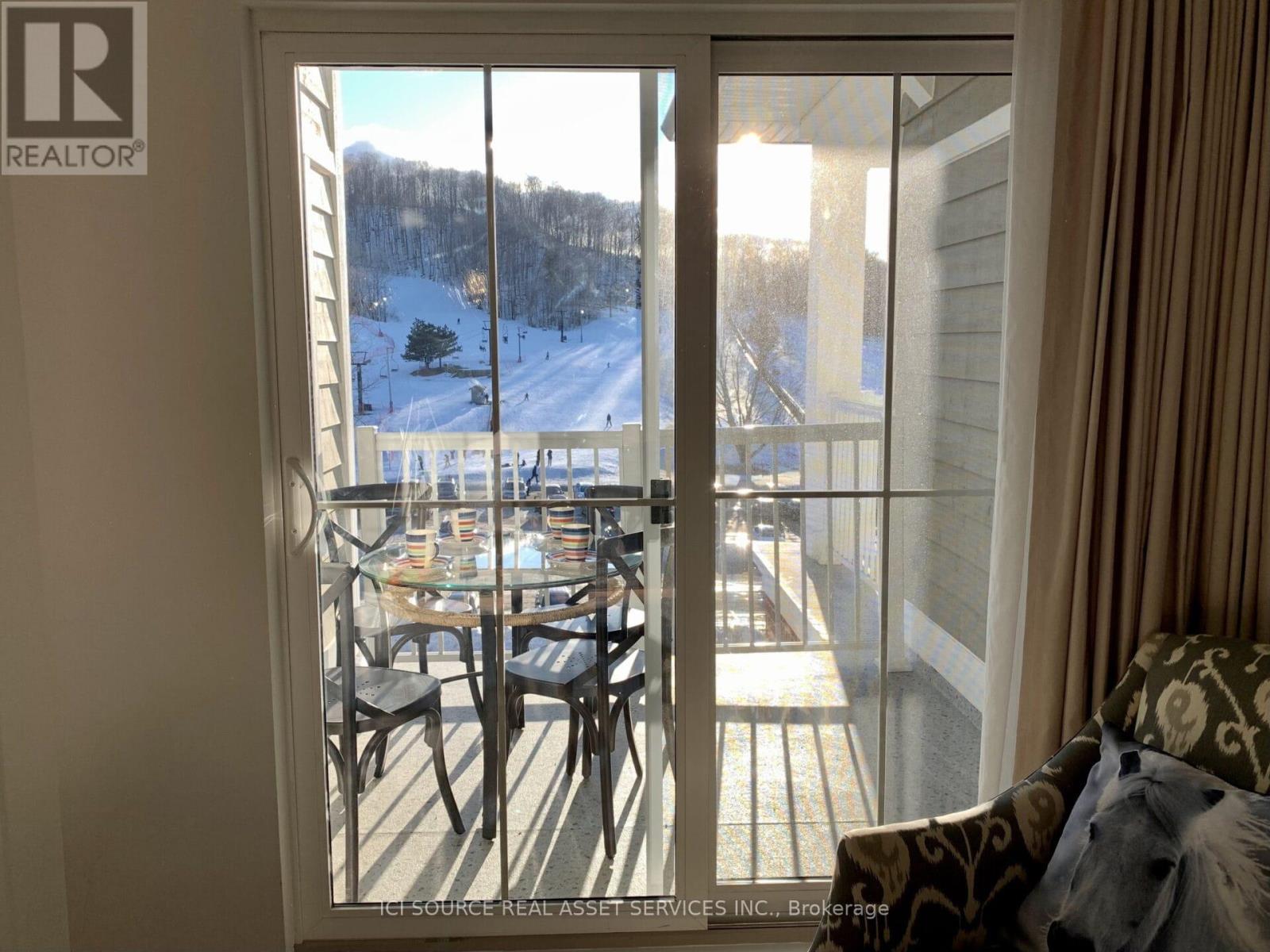 405 - 40 Horseshoe Boulevard, Oro-Medonte, Ontario  L4M 4Y8 - Photo 9 - S12546452