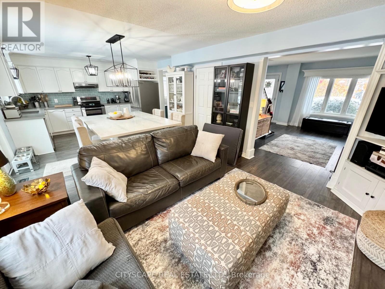 189 Churchland Drive, Barrie, Ontario  L4N 8N6 - Photo 7 - S12546454