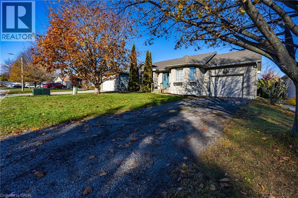 322 Richardson Drive, Port Dover, Ontario N0A 1N4 - Photo 2 - 40788198
