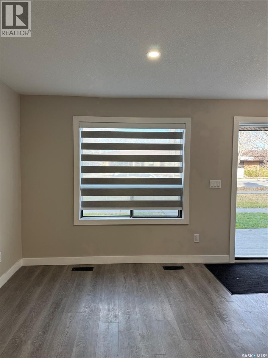 6505 Rochdale Boulevard, Regina, Saskatchewan  S4X 2Z1 - Photo 5 - SK024044