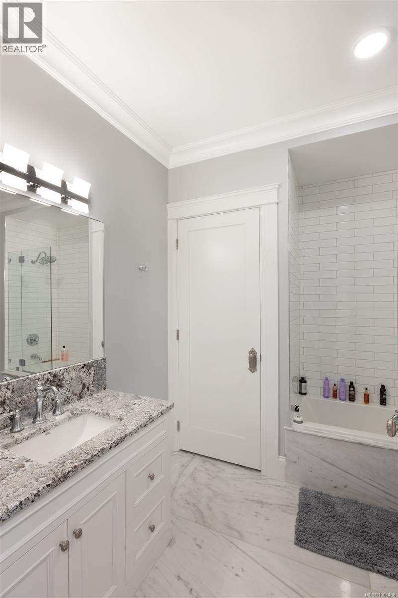 10865 Fernie Wynd Rd, North Saanich, British Columbia  V8L 5H8 - Photo 32 - 1001466