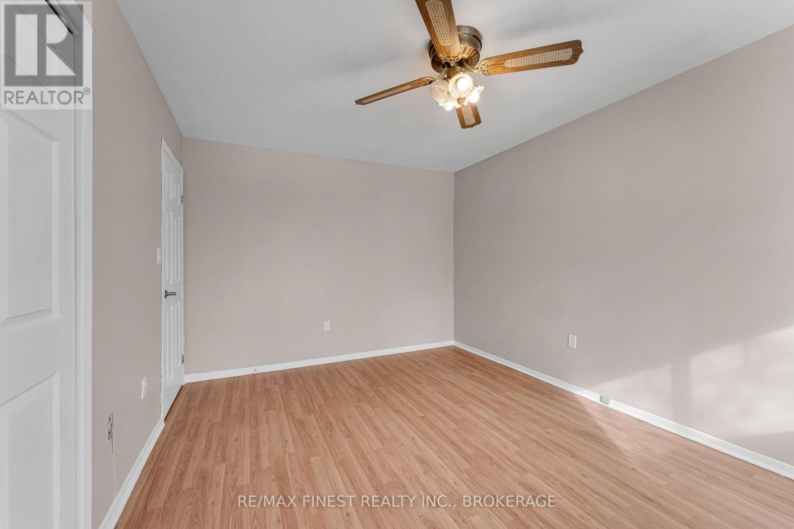 15 - 27 Addington Street, Loyalist, Ontario  K7N 1C6 - Photo 18 - X12546572